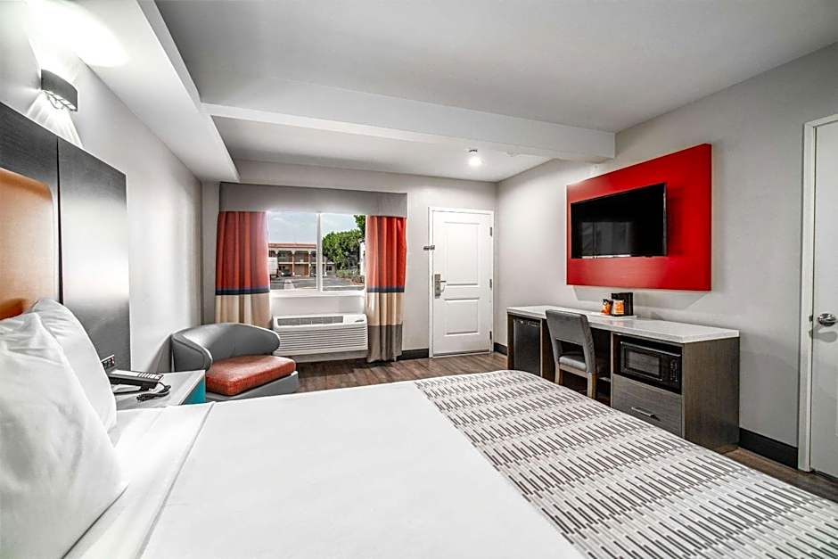 Rodeway Inn South Gate