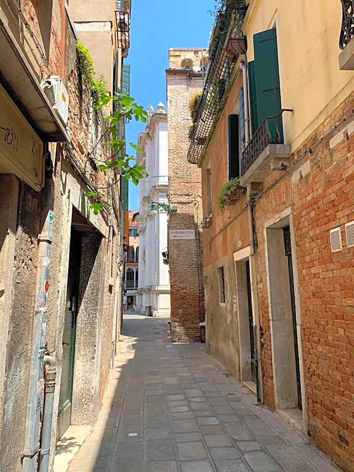 AL CAMPANIEL BED AND BREAKFAST