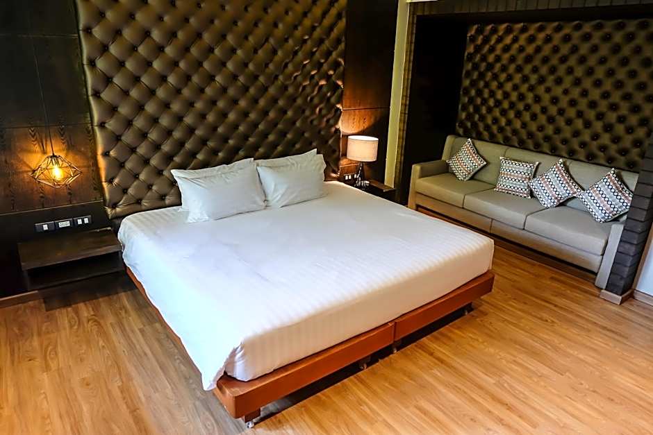 The Glory Gold Hotel
