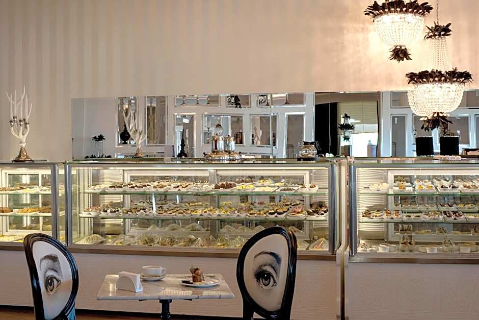 Delphin Imperial Lara