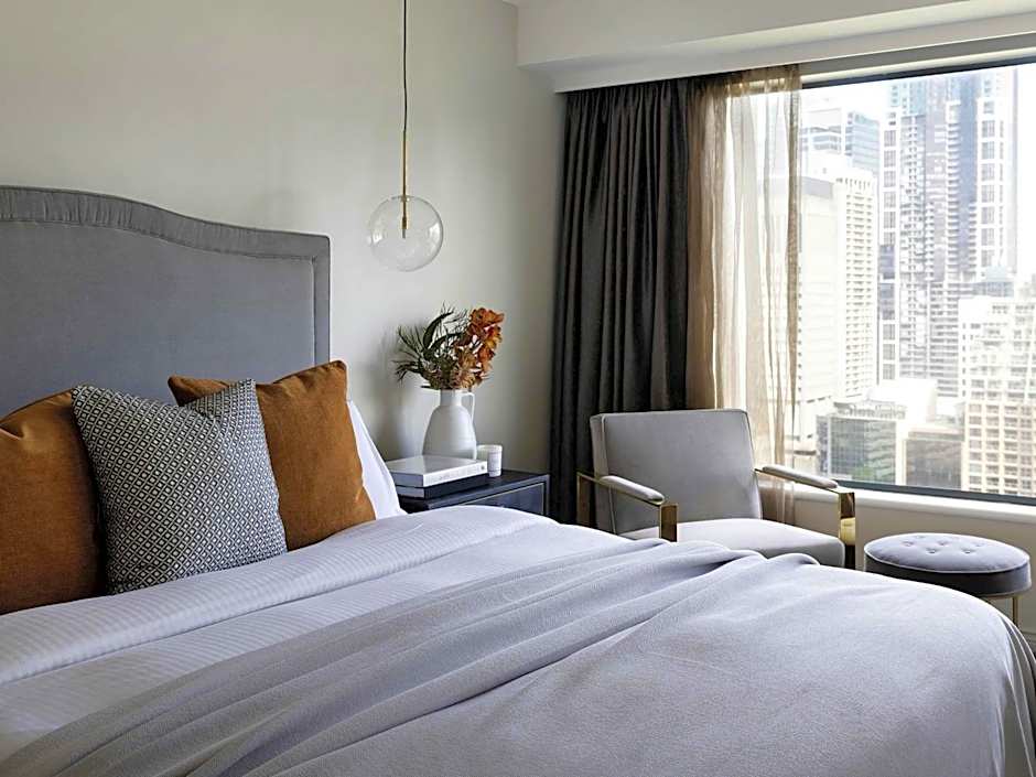 Photo 1 of 6 of Suite, Park View