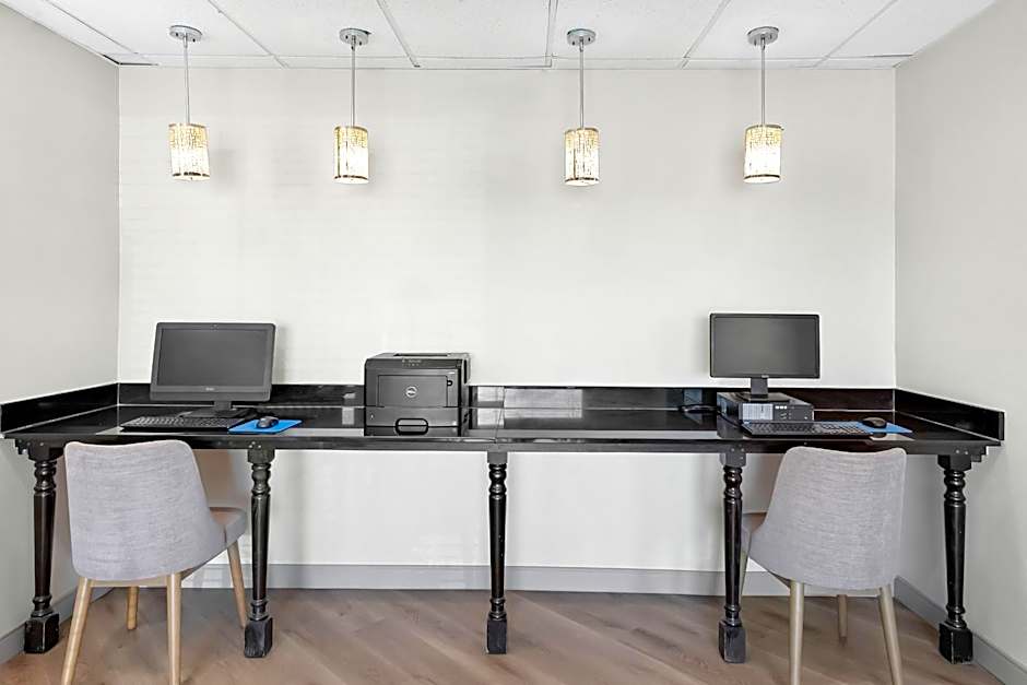 Comfort Suites Columbus