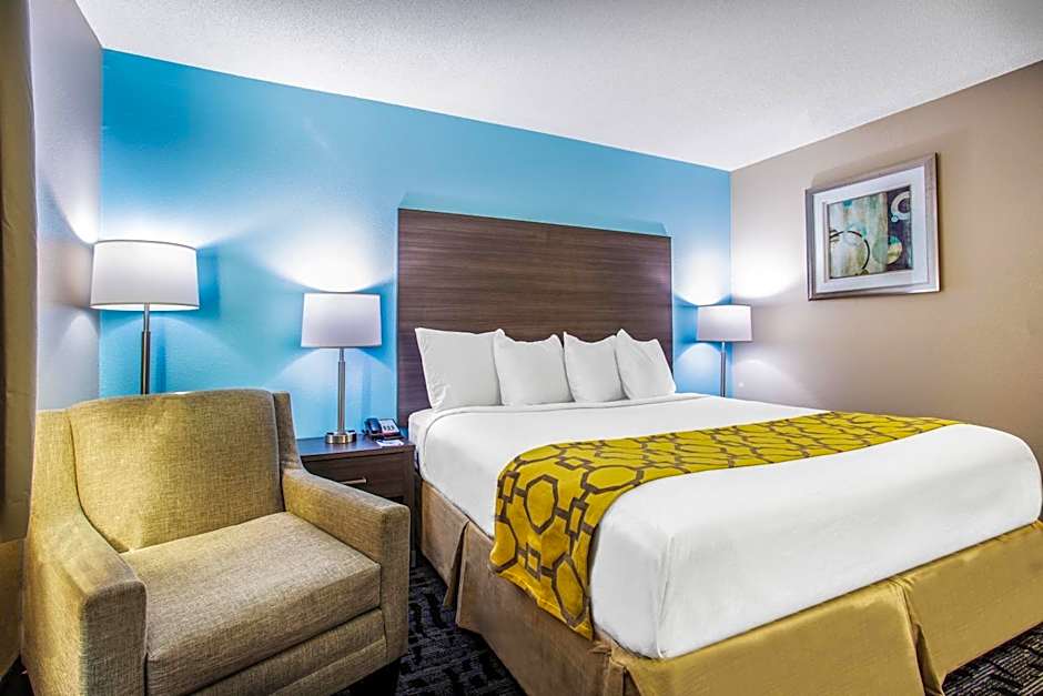 Photo 1 of 5 of 1 King Bed, Mobility Accessible