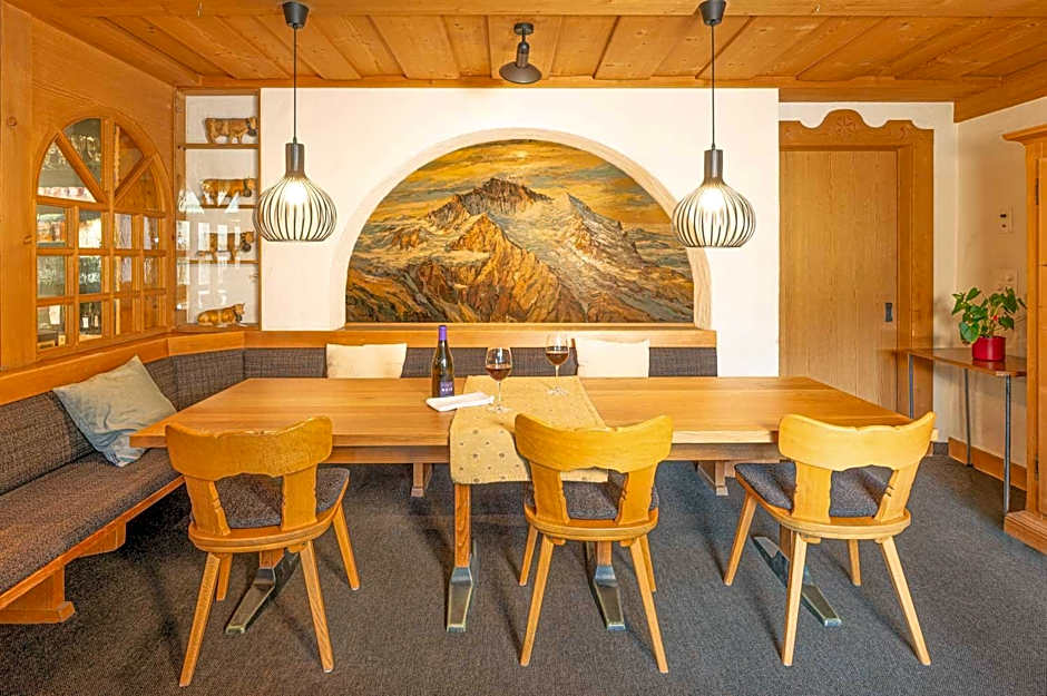 Jungfrau Lodge, Annex Crystal