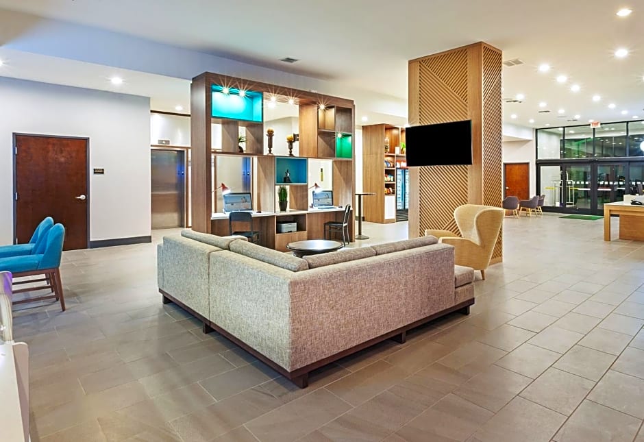 Holiday Inn and Suites McKinney - Allen By IHG