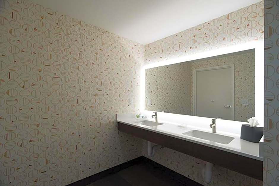 Holiday Inn Lexington - Hamburg By IHG