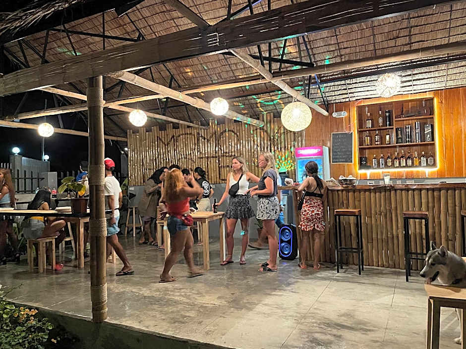MOMO Hostel
