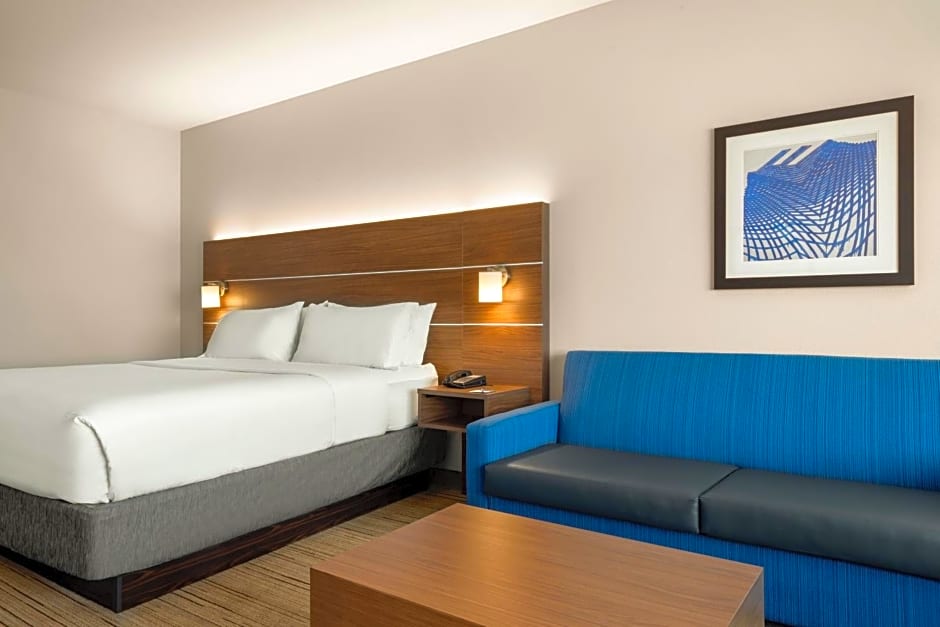 Holiday Inn Express & Suites West Des Moines - Jordan Creek