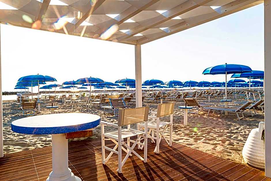 Hotel Cola Frontemare