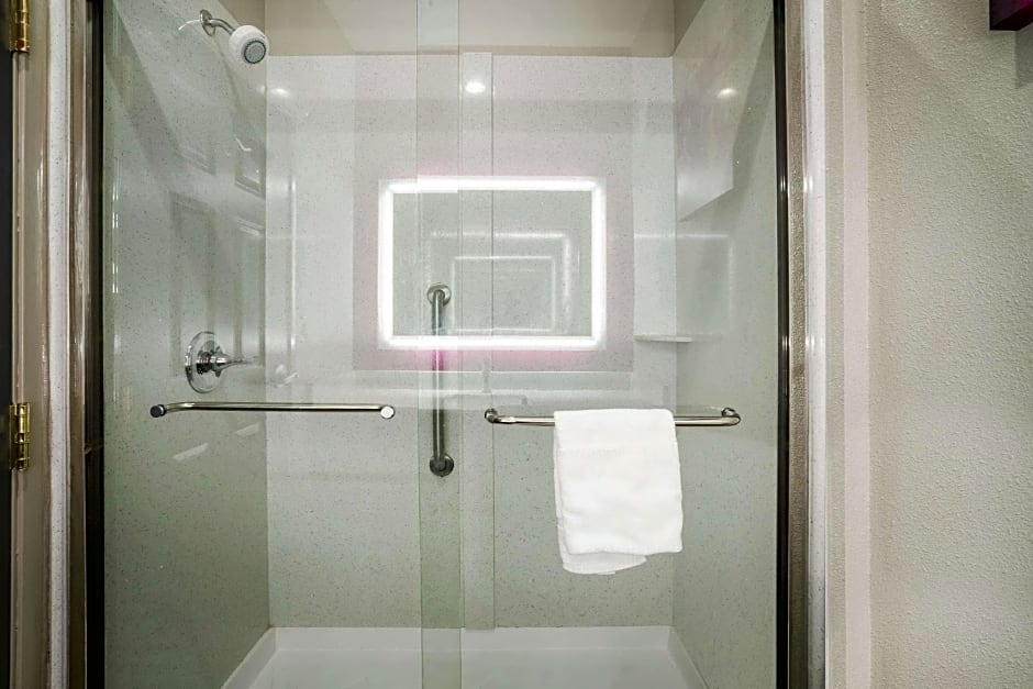 La Quinta Inn & Suites by Wyndham Chattanooga North - Hixson