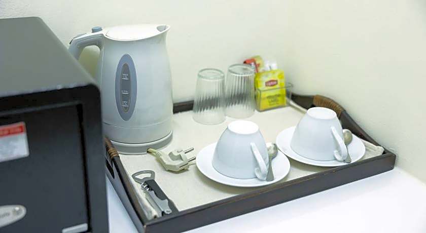 24 Inn at BTS Phrom Phong