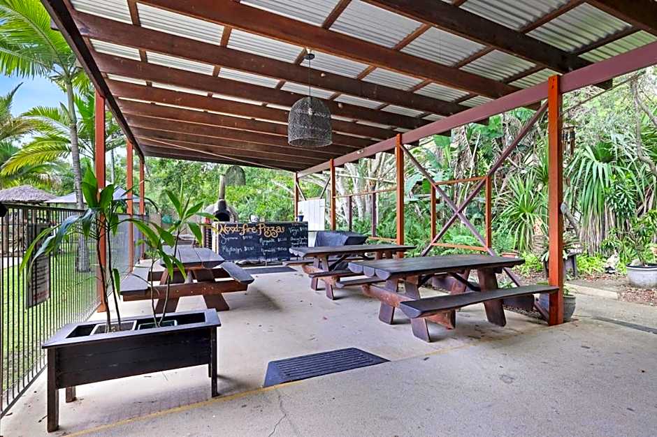 1770 Southern Cross Travellers Retreat