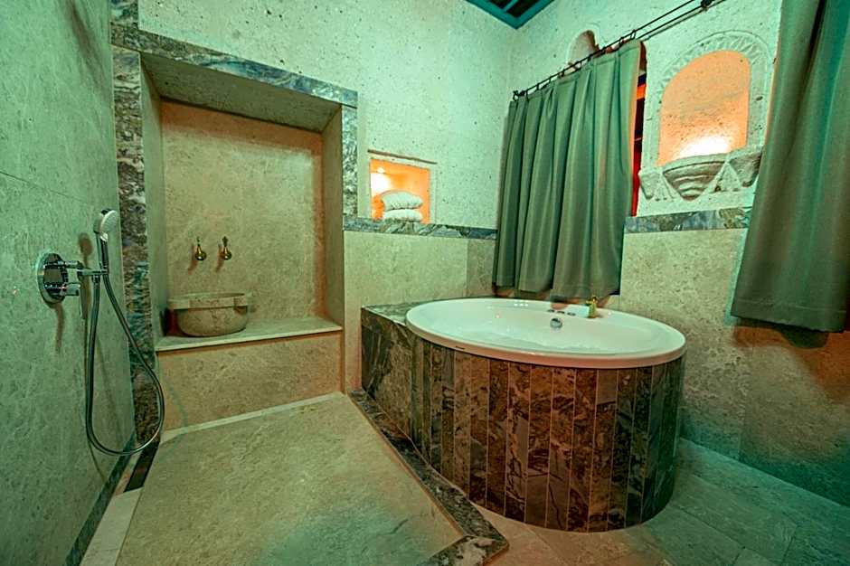 Ares Cave Suites