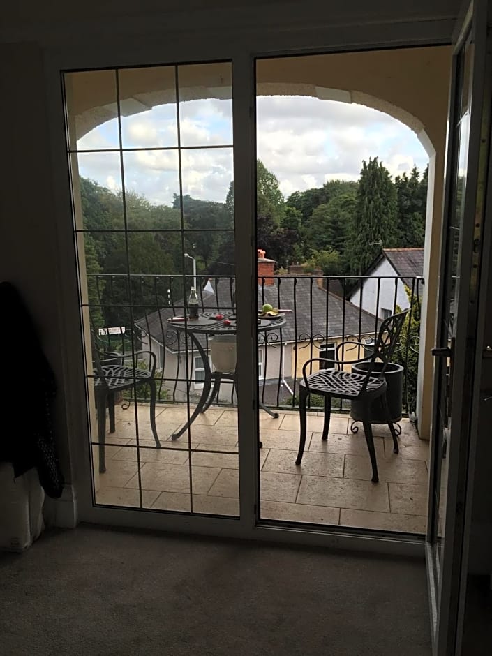 Wynberg House Bed & Breakfast Swansea