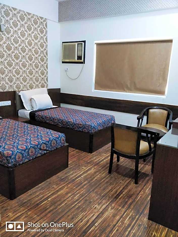 Hotel Karan Vilas
