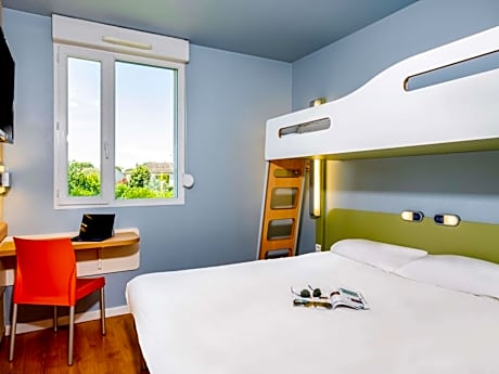 Triple Room with Large Bed and Bunk Bed