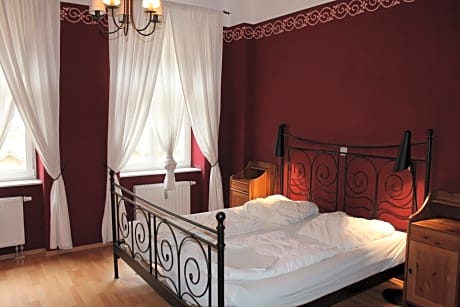 Three-Bedroom Apartment - High Floor