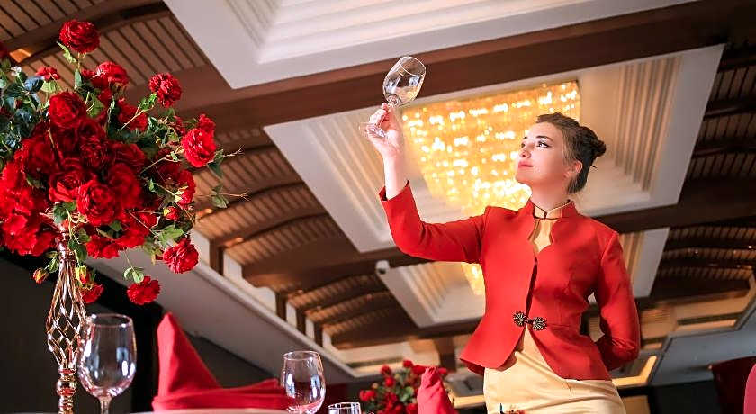 Howard Johnson Plaza by Wyndham Ningbo