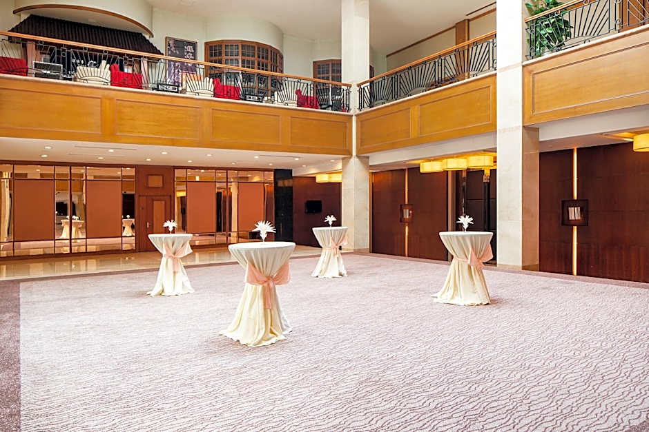 Holiday Inn Wuhan Riverside By IHG