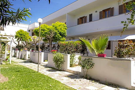 Residence Borgo Latino- Localo