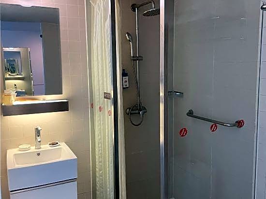 Jinjiang Inn Select Tianjin Tanggu Metro Station Zhongxin North Road