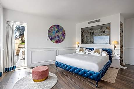 City View Suite with Terrace