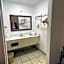 Desert Sands Inn & Suites
