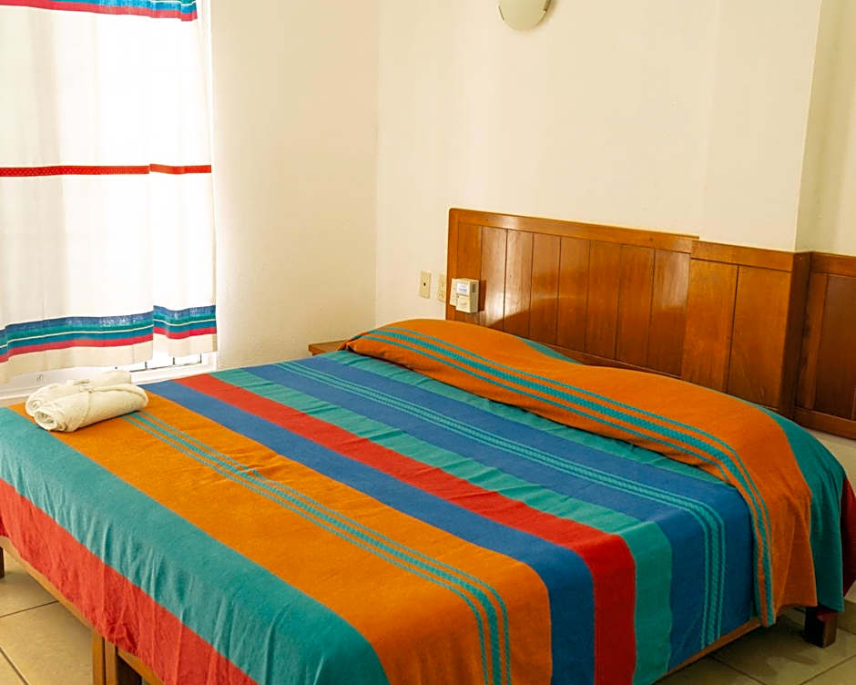 Photo 1 of 11 of Standard 1 King Bed