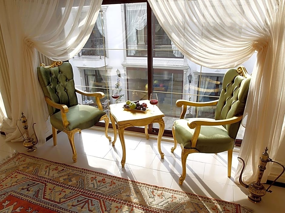 Saint John Hotel