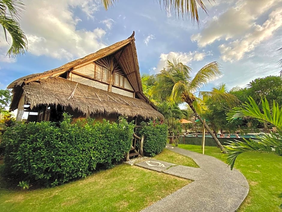 Flower Bud Bungalow Balangan
