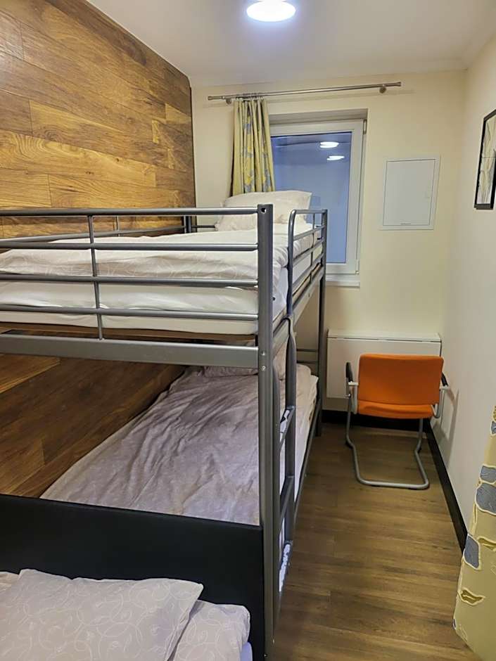 Rooms4Rest Bokserska - Private rooms for tourists