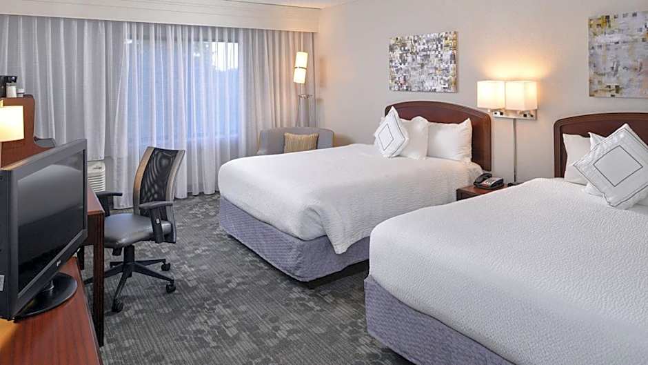 Courtyard by Marriott Charlotte Matthews