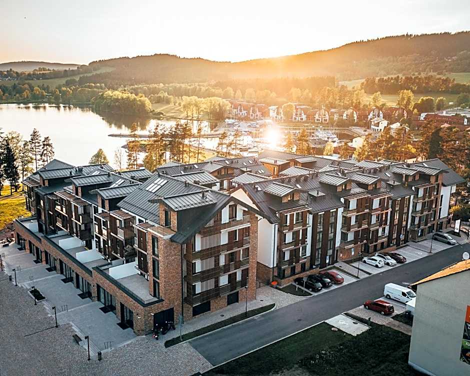 MOLO LIPNO RESIDENCE
