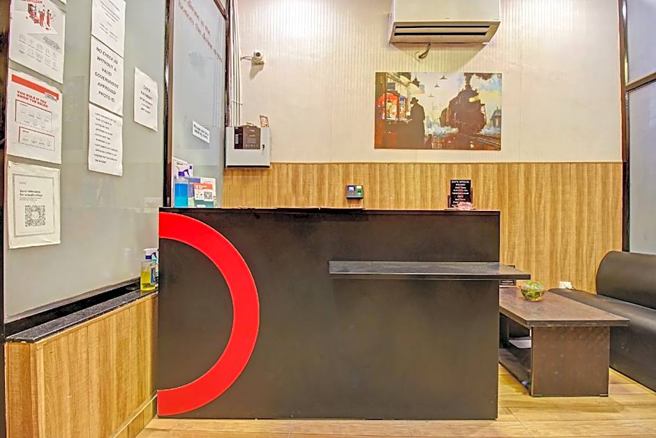 Super OYO Townhouse 702 Kachnar House Vikas Nagar