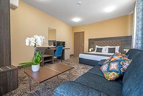 Apartment Two bedrooms (Balcony) Free Parking