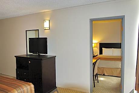 Family Suite - Non-Smoking