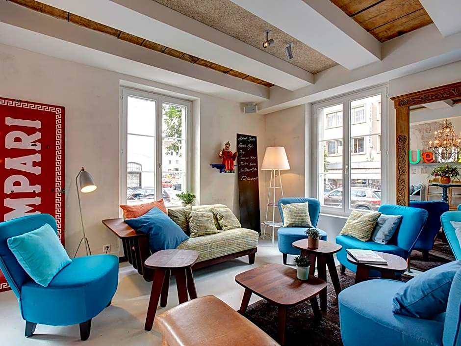 August Restaurant Hotel