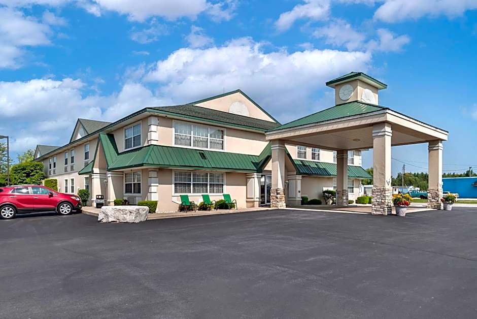 Quality Inn & Suites Manistique