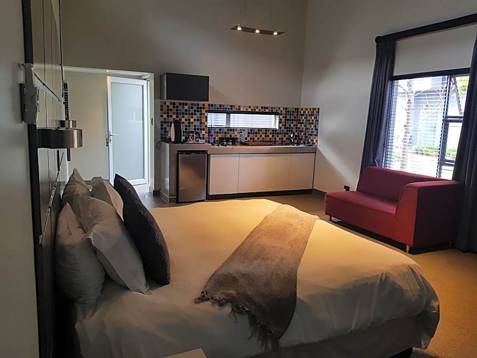 City Living Boutique Hotel