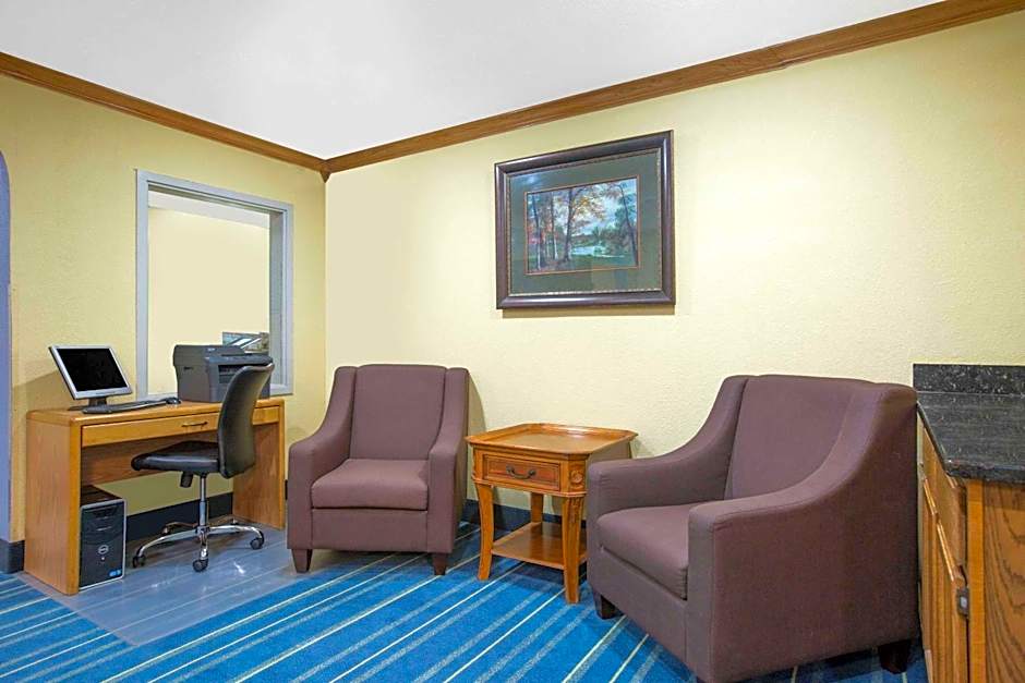 Days Inn by Wyndham Grand Island