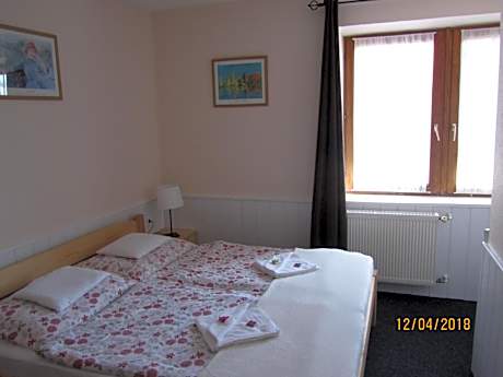 Suite with Lake View