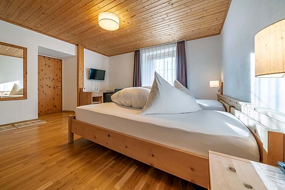 Hotel Bellaval Scuol