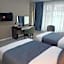 Parallel Hotel