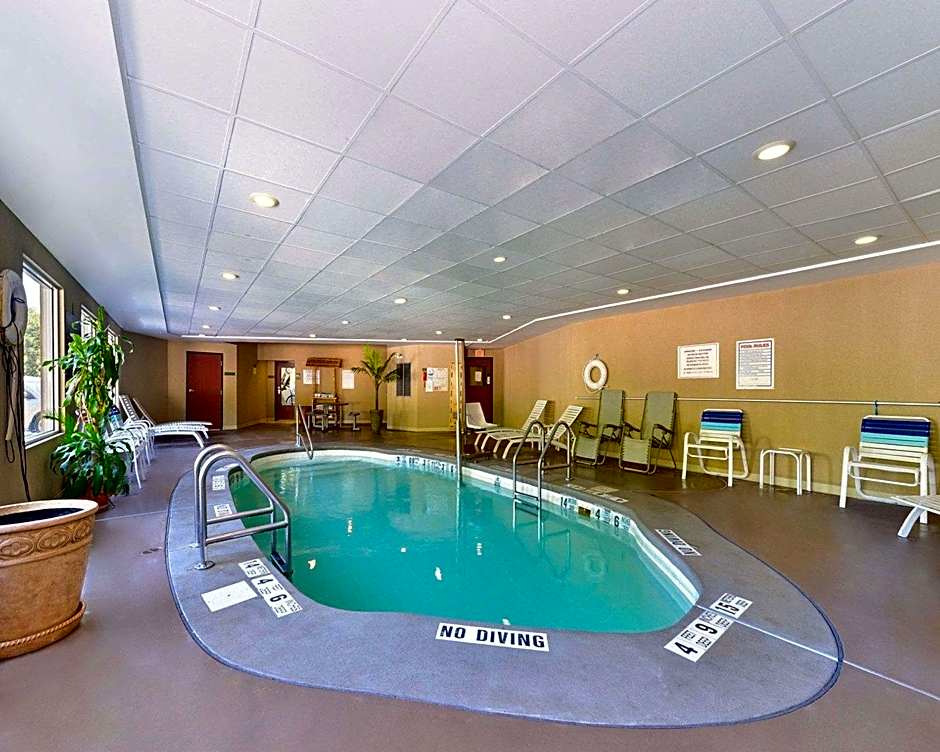 Quality Suites Stratford