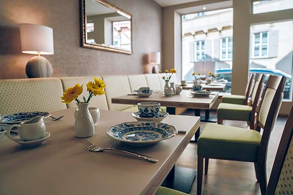 Adelheid Hotel Garni