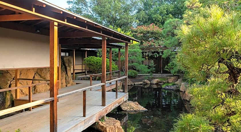 Tokiwa Hotel