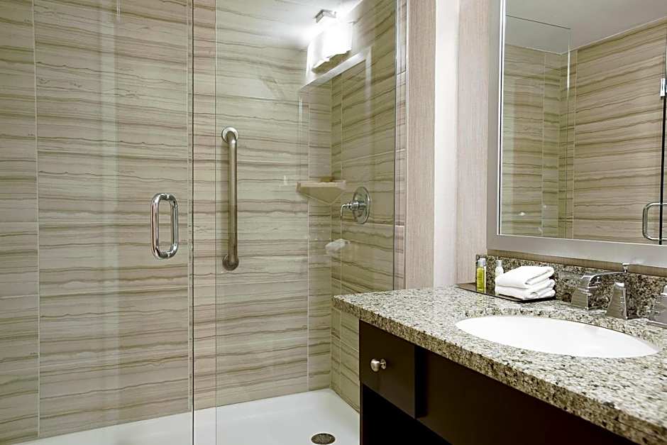 DoubleTree by Hilton Hotel Denver Aurora
