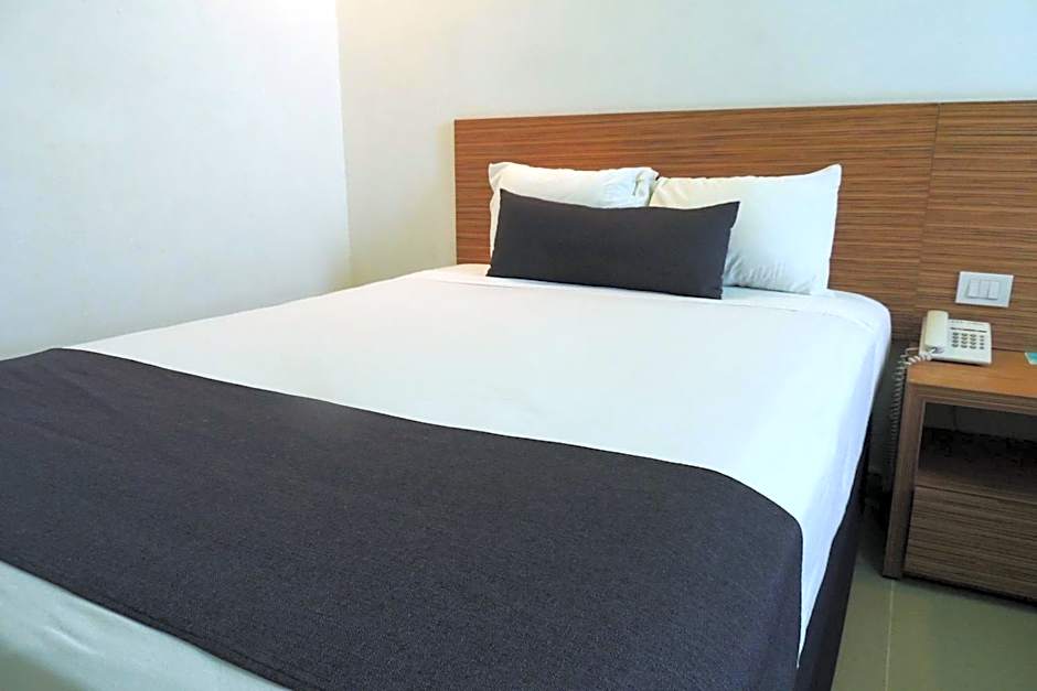 Nu Hotel
