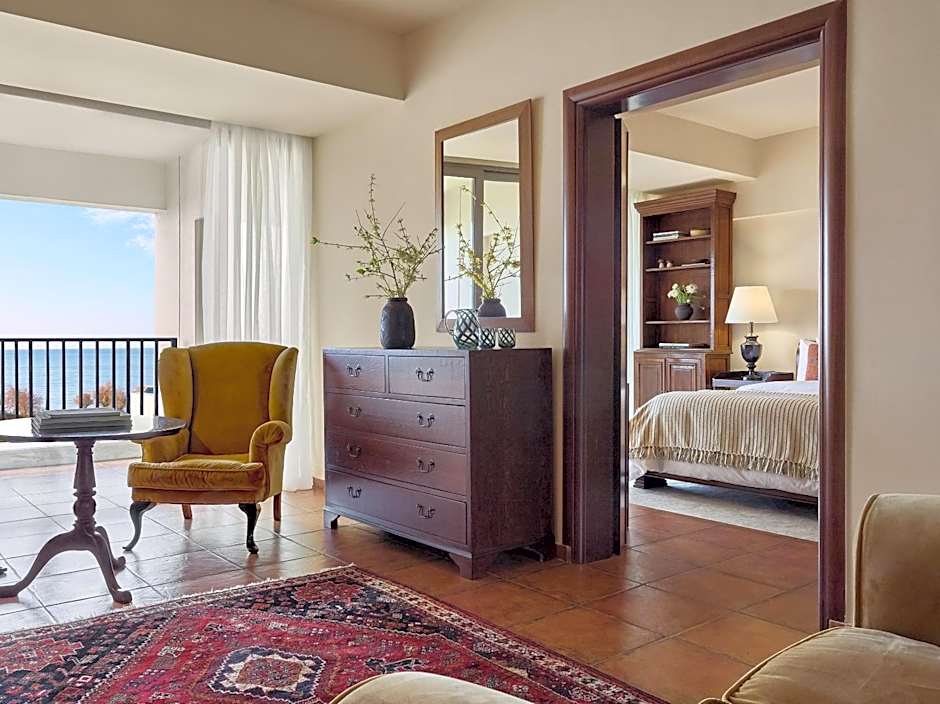 Photo 1 of 3 of Executive Suite