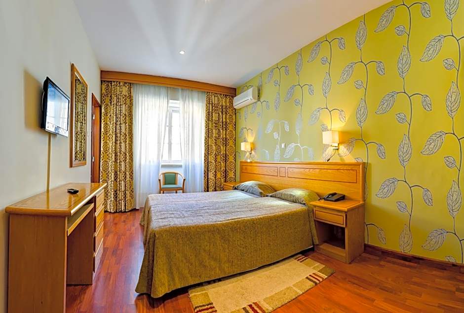 Avenida Park Residence